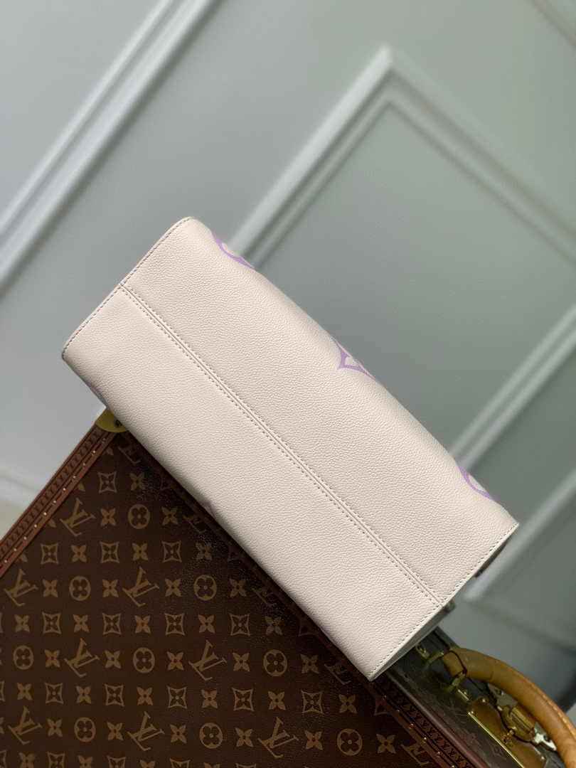 Louis Vuitton OnTheGo MM Bag M45494 Purple Leather - Default Title - View 4