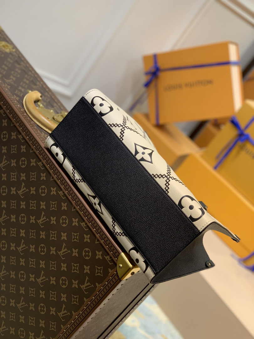 Louis Vuitton OnTheGo MM Bag M46016 Beige Leather - Default Title - View 3