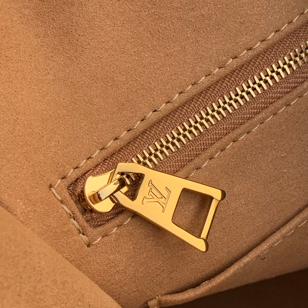 Louis Vuitton OnTheGo MM Bag M46015 Brown Leather - Default Title - View 6