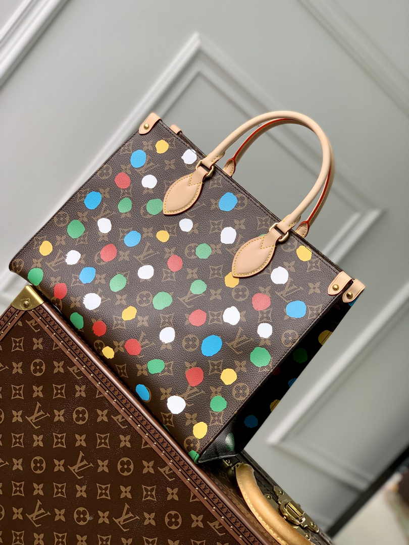 Louis Vuitton OnTheGo MM Bag M46379 Monogram canvas 3D Painted - Default Title - View 2