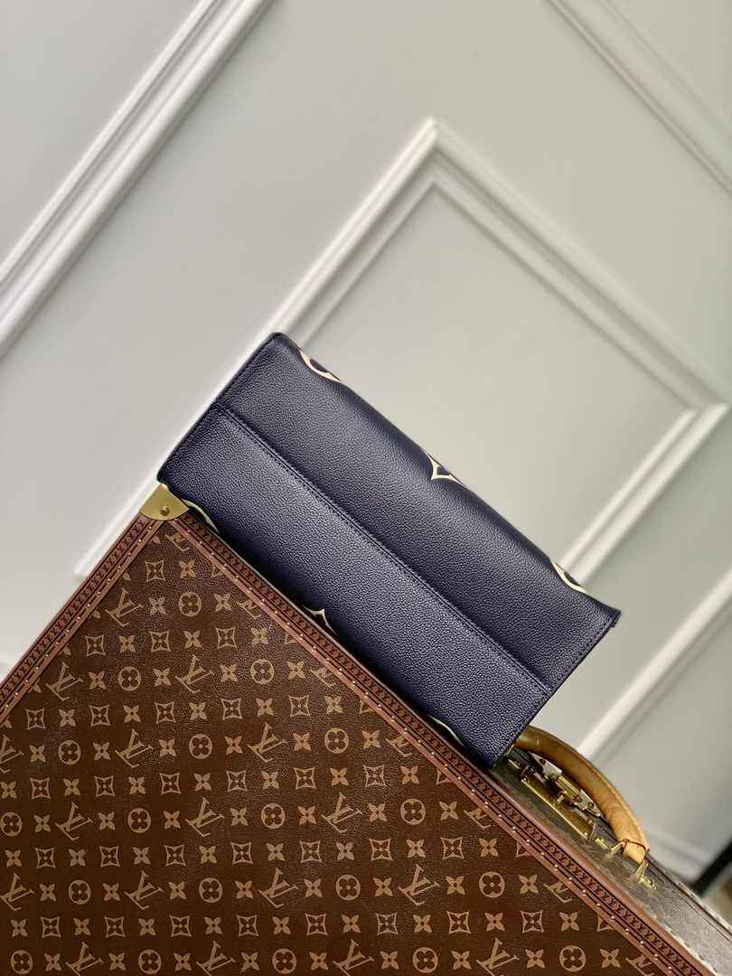 Louis Vuitton OnTheGo MM Bag M47084 Navy Blue Leather - Default Title - View 4