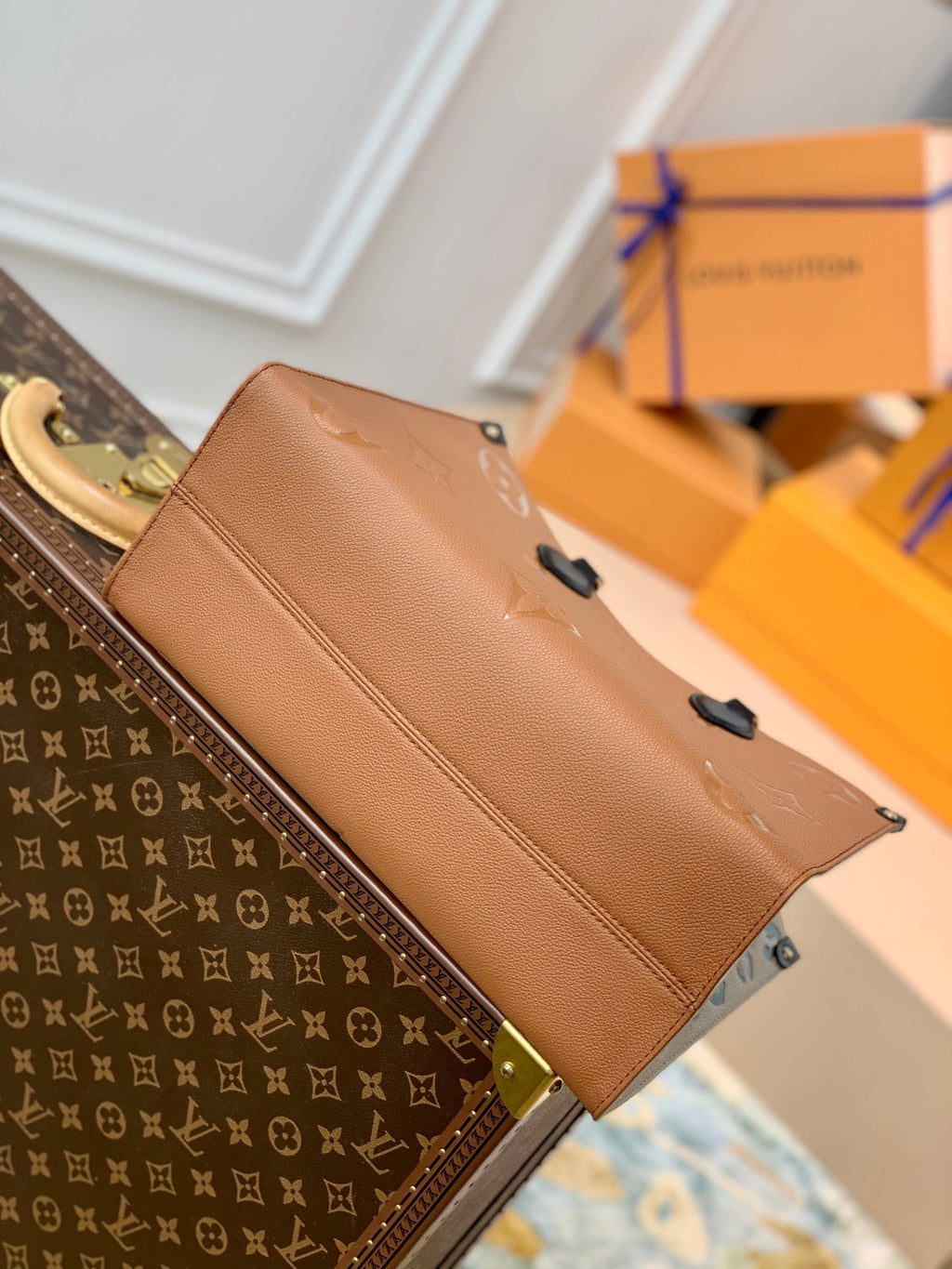 Louis Vuitton OnTheGo MM Bag M58521 Brown Leather - Default Title - View 4