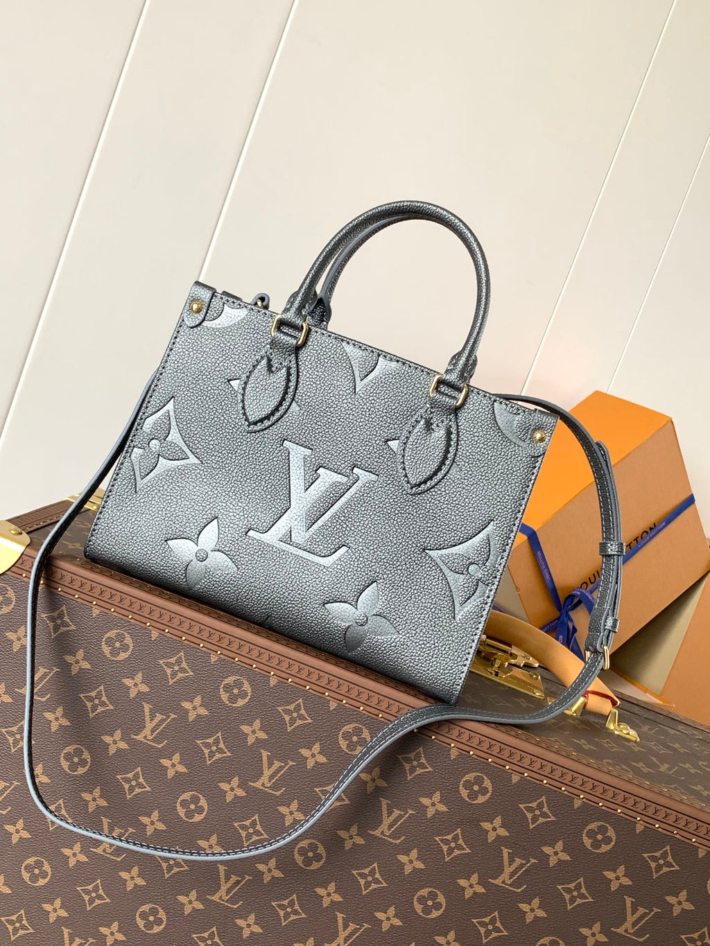 Louis Vuitton Onthego PM Bag M12886 cowhide leather - Default Title - View 3