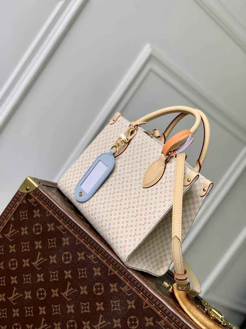 Louis Vuitton OnTheGo PM Bag M15138 Sand Calfskin
