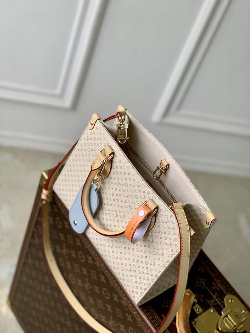 Louis Vuitton OnTheGo PM Bag M15138 Sand Calfskin