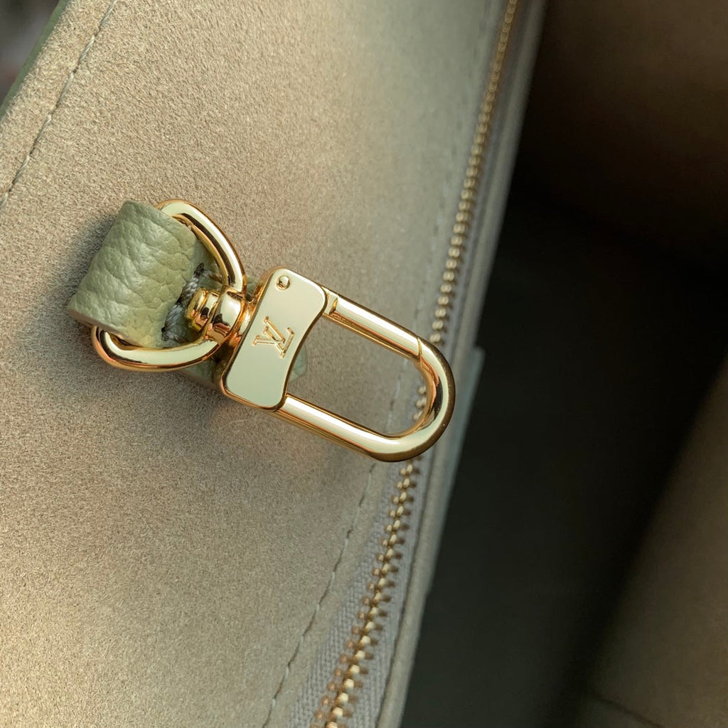 Louis Vuitton Onthego PM Bag M46647 Light Khaki Leather - Default Title - View 9