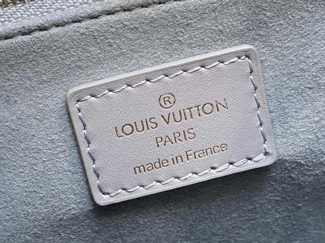 Louis Vuitton OnTheGo PM Bag M46840 Blue Hour Leather - Default Title - View 7