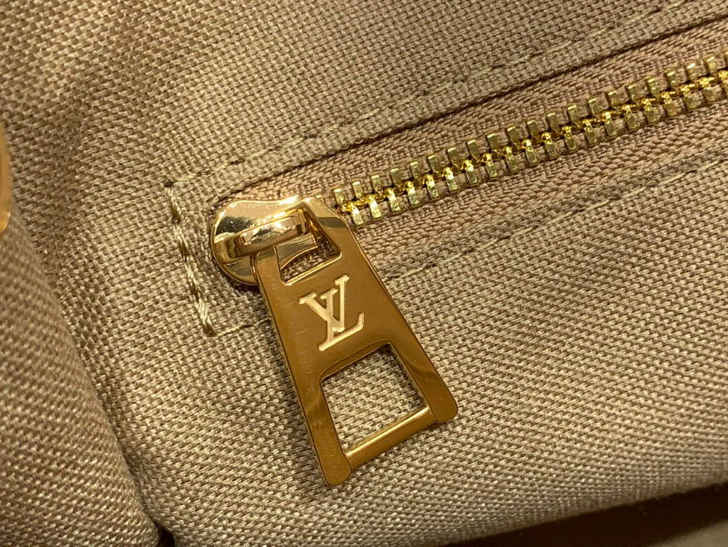Louis Vuitton OnTheGo PM Bag P01900 Monogram canvas - Default Title - View 6
