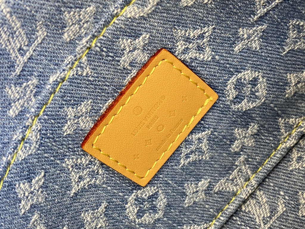 Louis Vuitton Pochette Cosmétique PM Bag M83616 Sky Blue Denim - Default Title - View 5