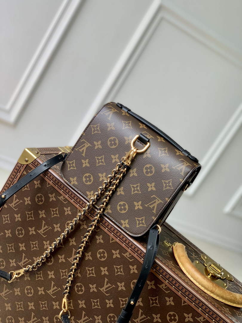 Louis Vuitton Pochette Métis Backpack M11941