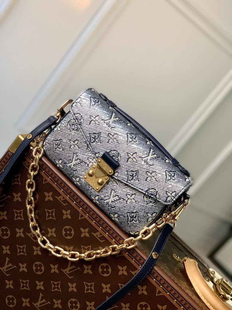 Louis Vuitton Pochette Métis East West M22834 Blue Monoglam canvas - Default Title - View 1