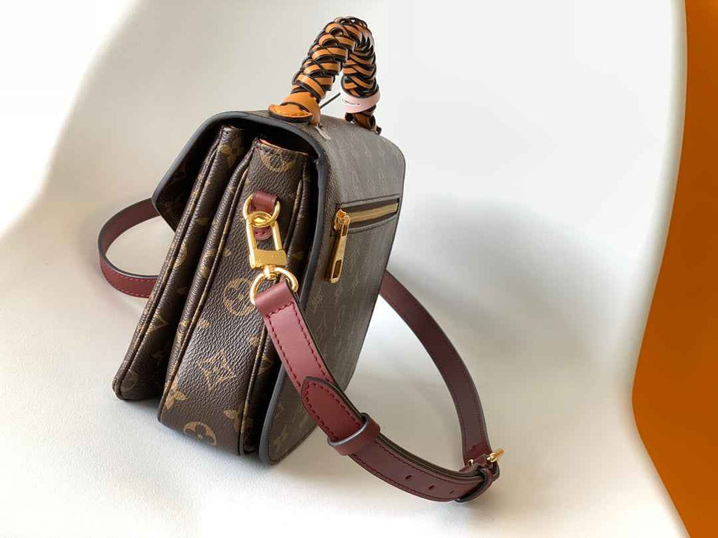 Louis Vuitton Pochette Métis M44668 Red Monogram Canvas - Default Title - View 3