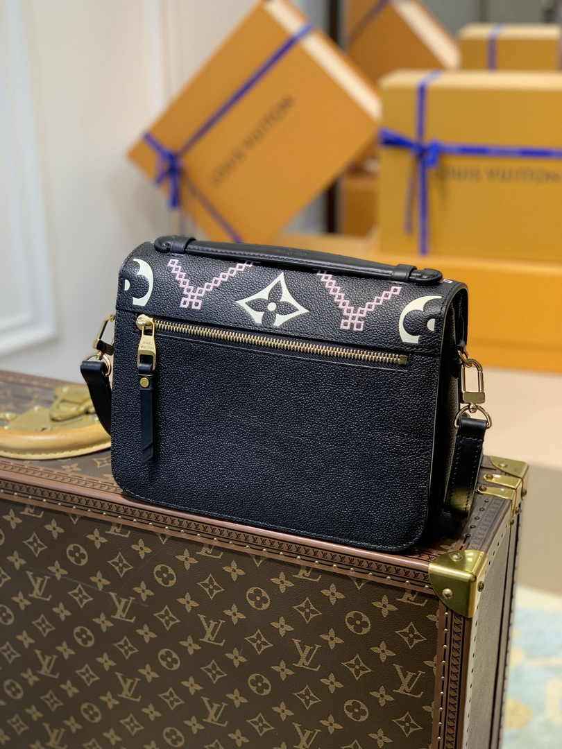Louis Vuitton Pochette Métis M46018 Black MonogramLeather - Default Title - View 2