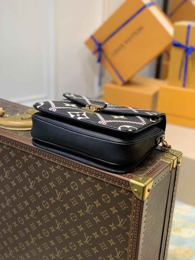 Louis Vuitton Pochette Métis M46018 Black MonogramLeather - Default Title - View 4