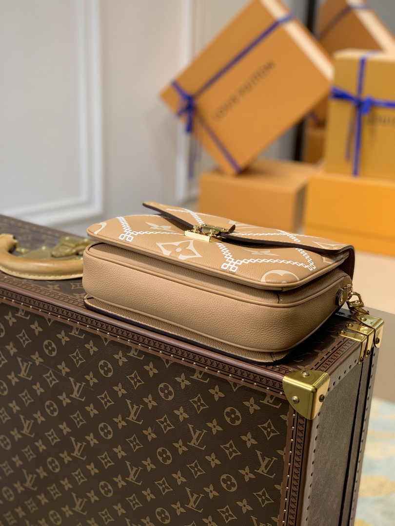 Louis Vuitton Pochette Métis M46028 Tan MonogramLeather - Default Title - View 4