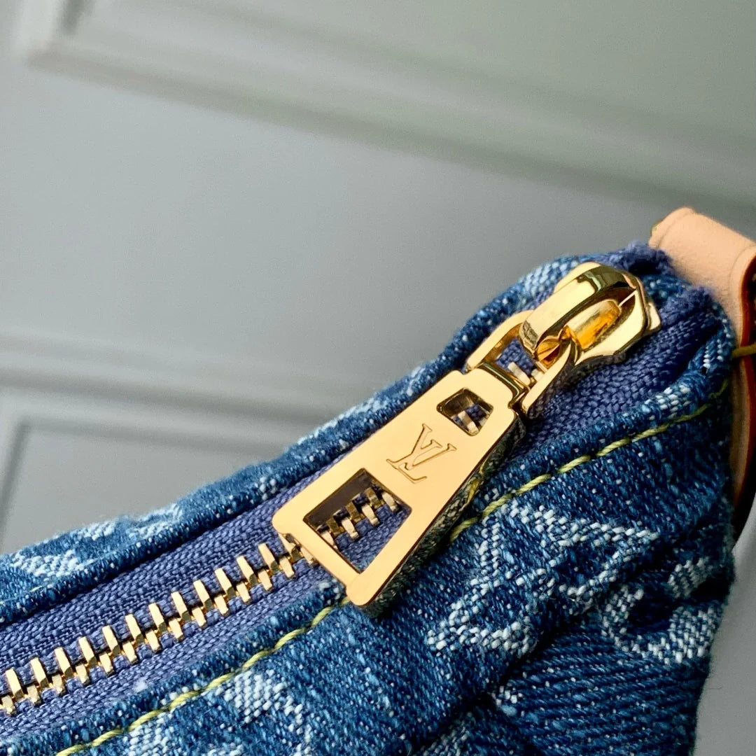 Louis Vuitton Pochette Valley, M13571 Monogram Denim
