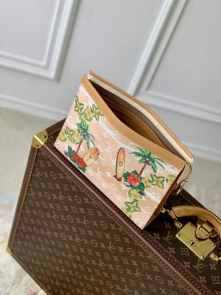 Louis Vuitton Pochette Voyage Bag M83465