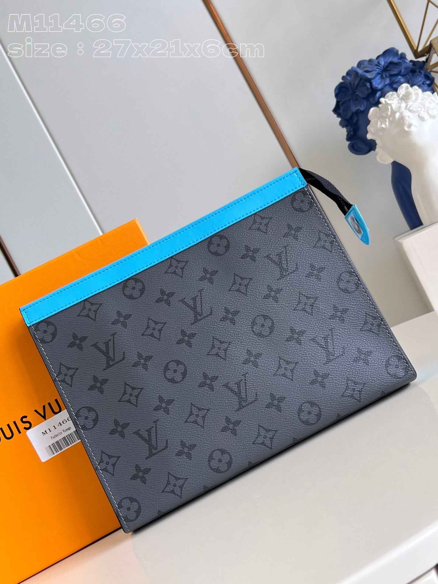 Louis Vuitton Pochette Voyage MM Bag M11466