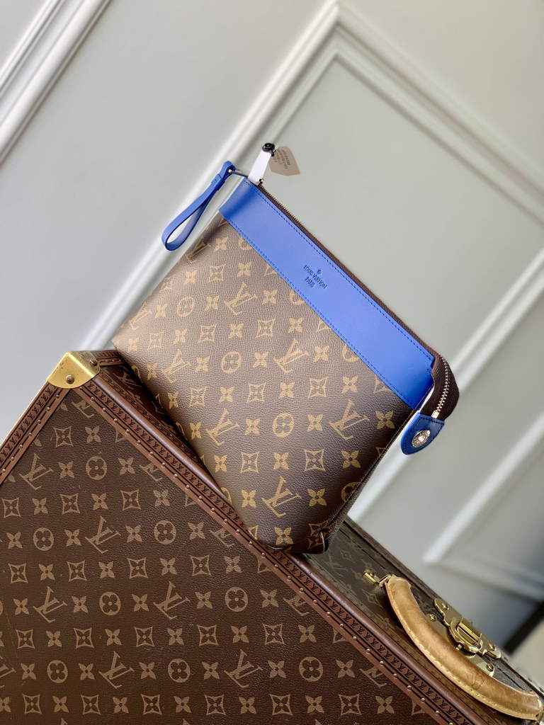 Louis Vuitton Pochette Voyage Souple Bag M13199 Dark Blue