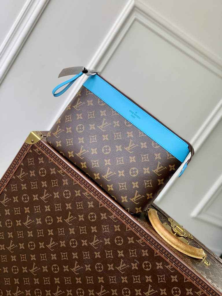 Louis Vuitton Pochette Voyage Souple Bag M13199 Blue