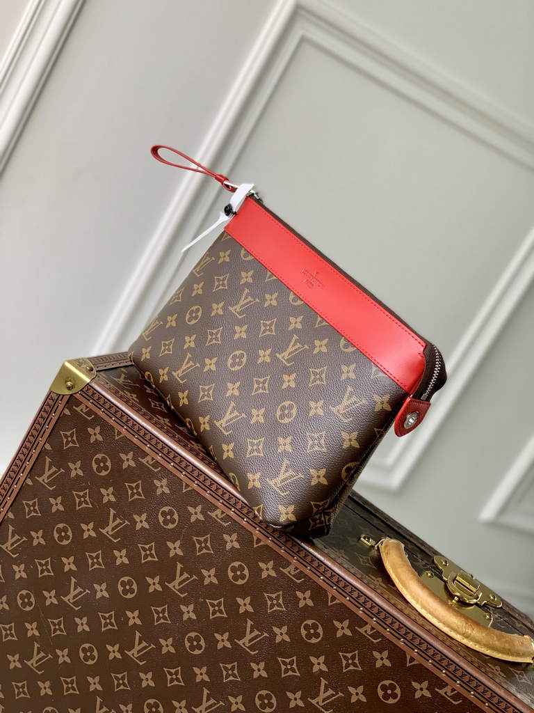 Louis Vuitton Pochette Voyage Souple Bag M13199 Red