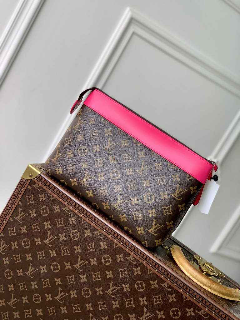 Louis Vuitton Pochette Voyage Souple Bag M13356