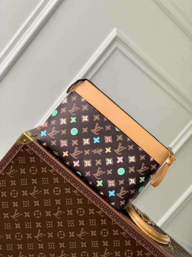 Louis Vuitton Pochette Voyage Souple Bag M83568