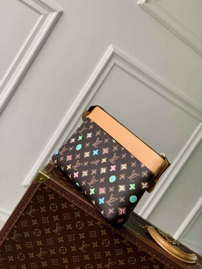 Louis Vuitton Pochette Voyage Souple Bag M83568