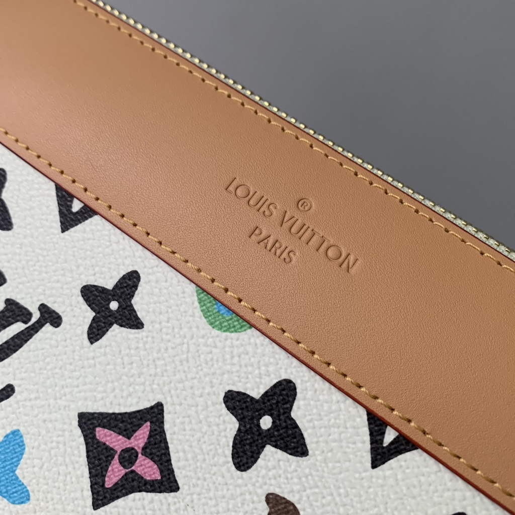 Louis Vuitton Pochette Voyage Souple Bag M83568 Beige
