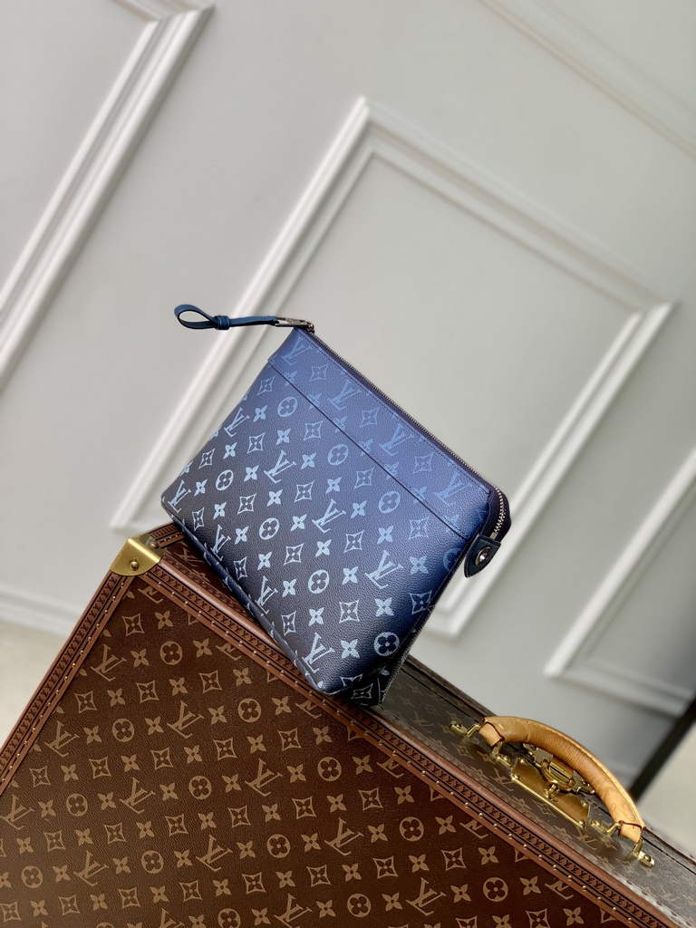 Louis Vuitton Pochette Voyage Souple M11545 Blue