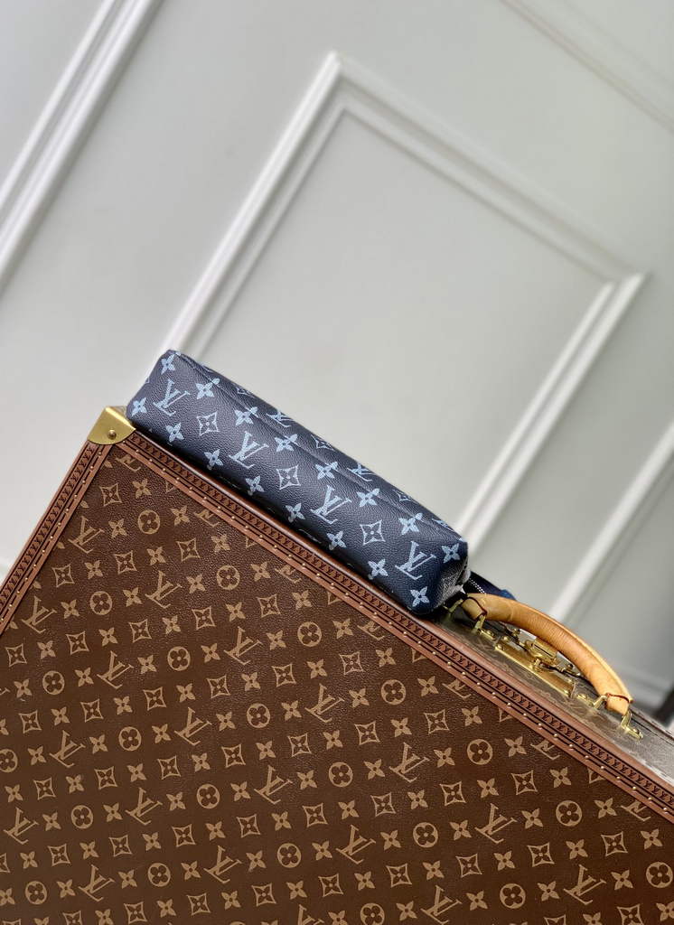 Louis Vuitton Pochette Voyage Souple M11545 Blue