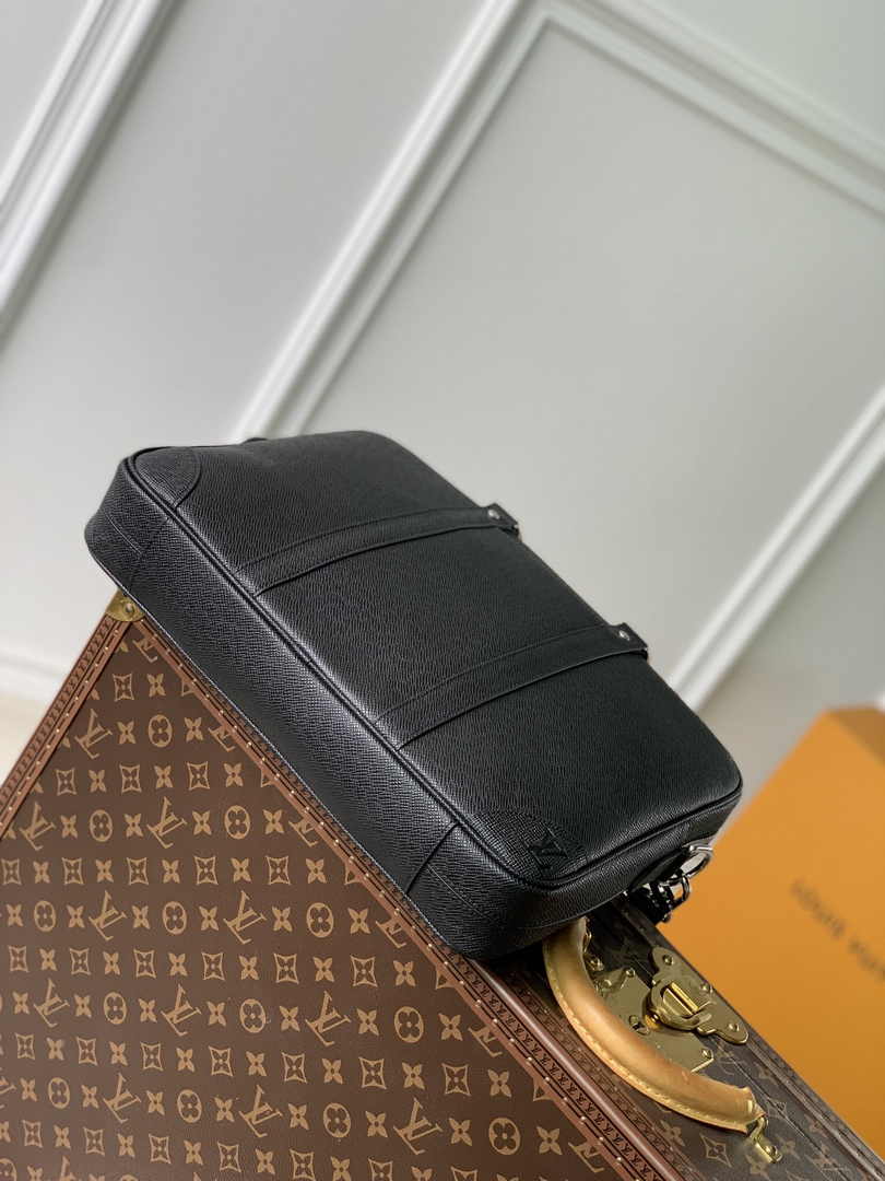 Louis Vuitton Porte-Documents Voyage PM M30925 Black Leather - Default Title - View 4