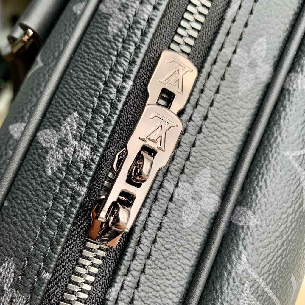 Louis Vuitton Porte-Documents Voyage PM M46457 Monogram Canvas