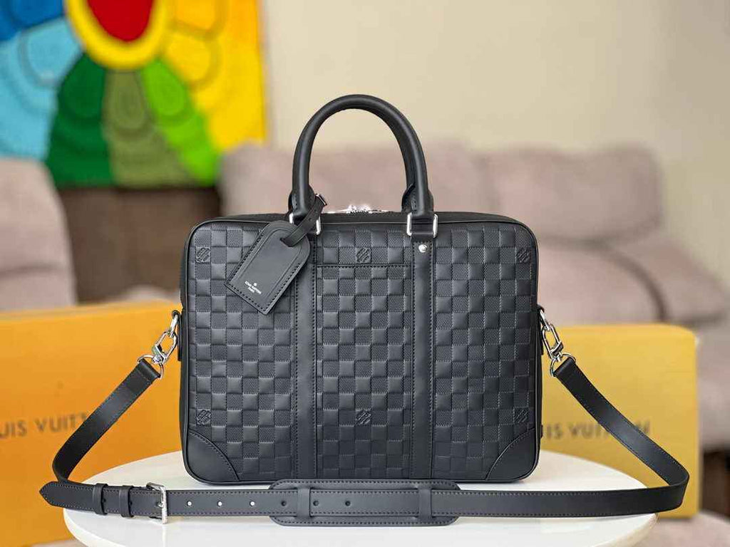 Louis Vuitton Porte-Documents Voyage PM N40444 Black Leather