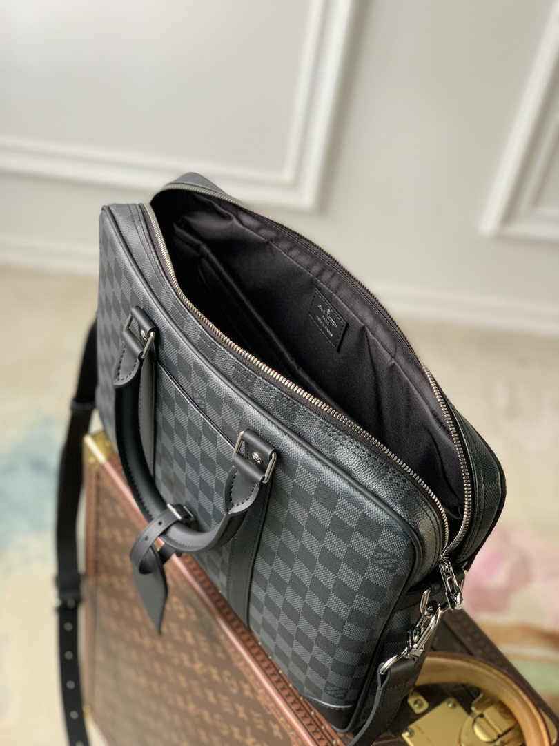 Louis Vuitton Porte-Documents Voyage PM N40445 Damier Canvas