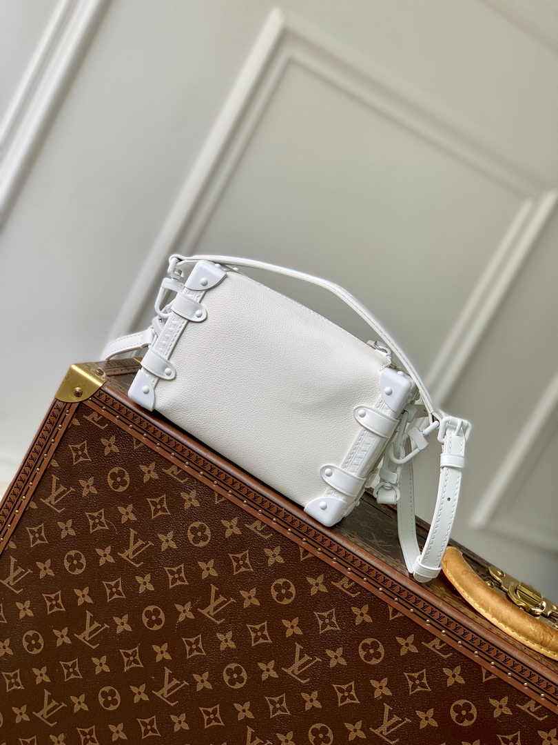 Louis Vuitton Side Trunk PM M24304 White leather - Default Title - View 3