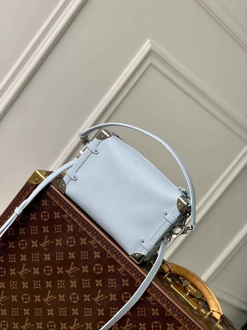 Louis Vuitton Side Trunk MM M25160 Blue leather - Default Title - View 2