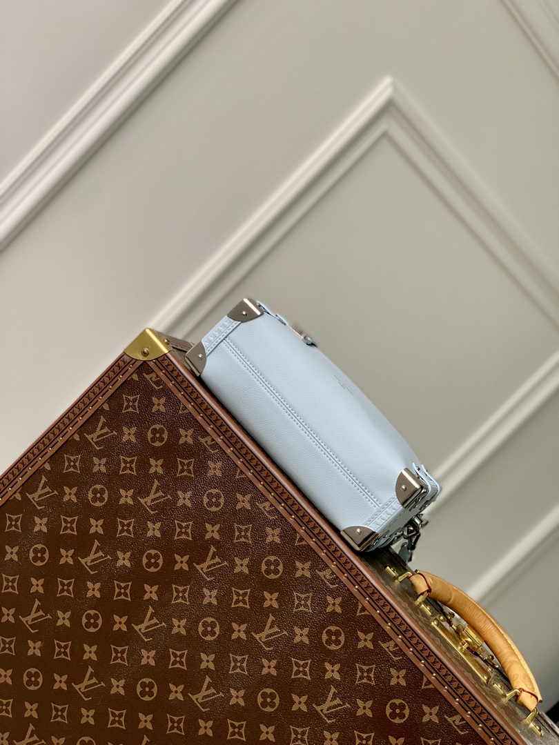 Louis Vuitton Side Trunk MM M25160 Blue leather - Default Title - View 4