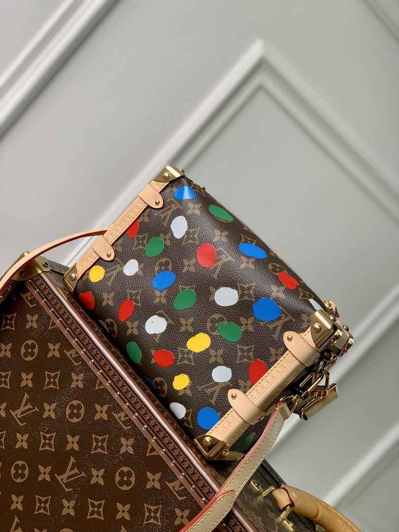 Louis Vuitton Side Trunk MM M46396 - Default Title - View 3