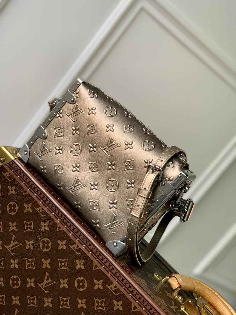 Louis Vuitton Side Trunk MM M21744 Gold - Default Title - View 2