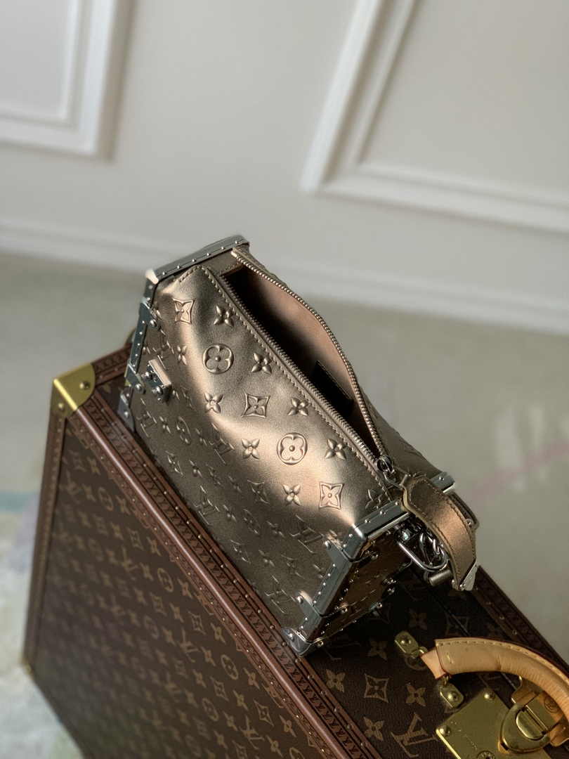 Louis Vuitton Side Trunk MM M21744 Gold - Default Title - View 5