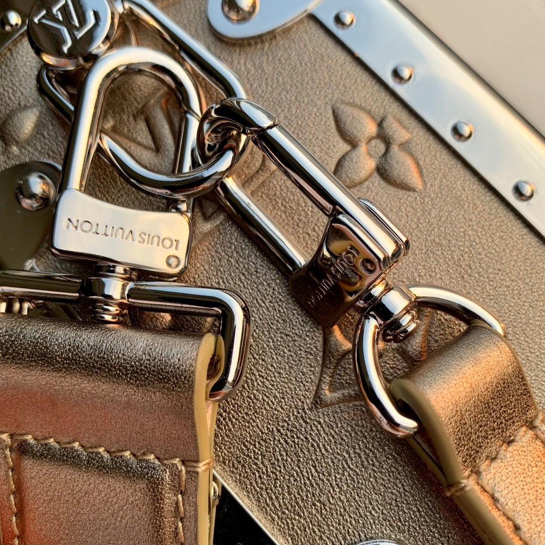 Louis Vuitton Side Trunk MM M21744 Gold - Default Title - View 7