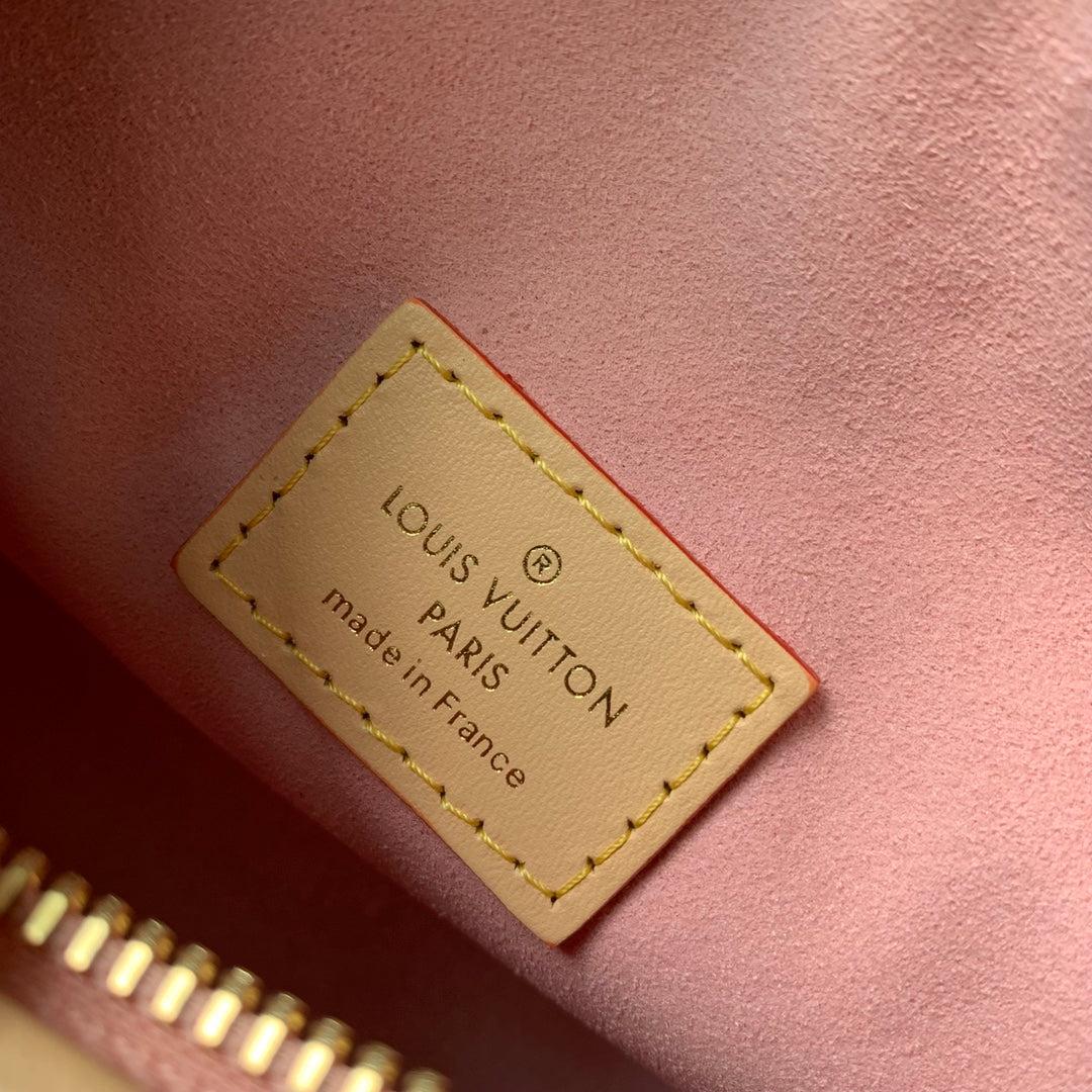 Louis Vuitton Side Trunk MM M22842 - Default Title - View 8