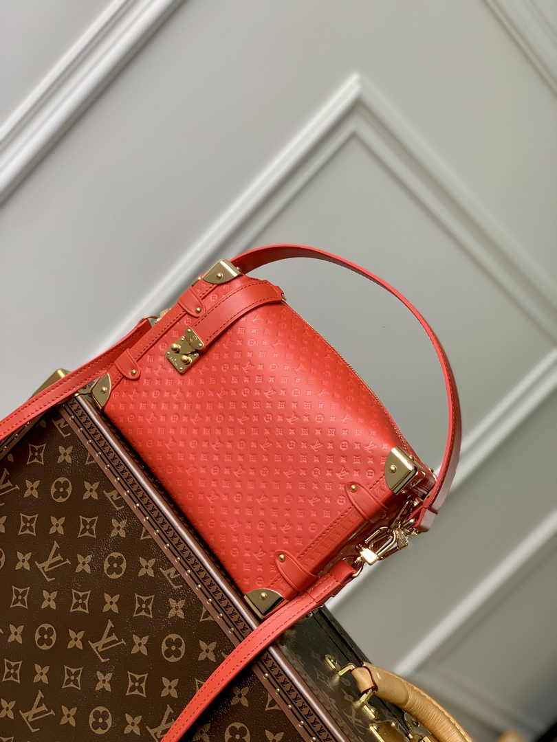Louis Vuitton Side Trunk MM M46358 Red Leather - Default Title - View 1