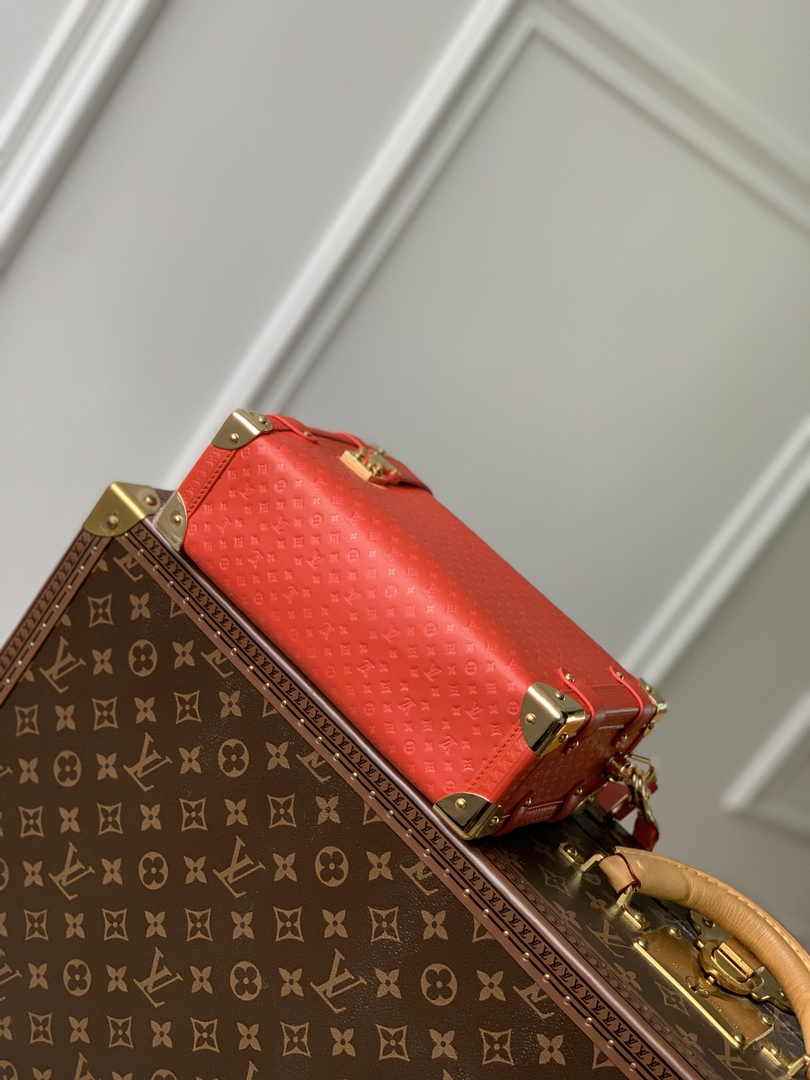 Louis Vuitton Side Trunk MM M46358 Red Leather - Default Title - View 4
