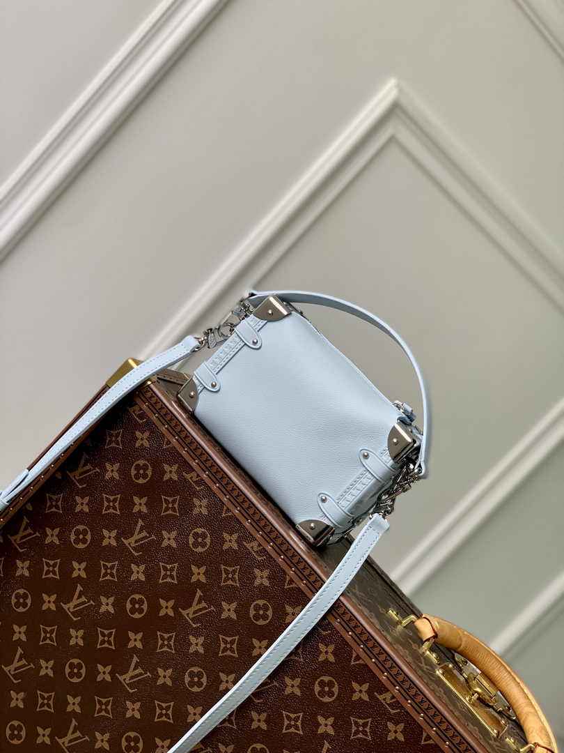 Louis Vuitton Side Trunk PM M25067 Blue leather - Default Title - View 3