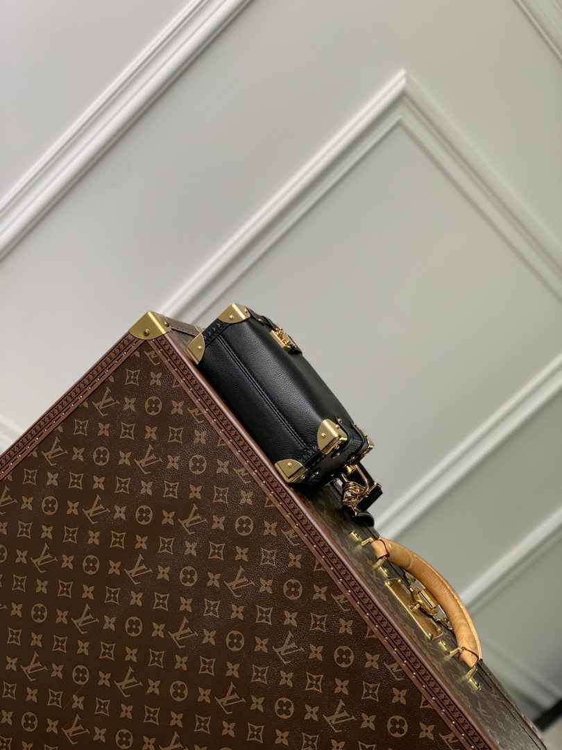 Louis Vuitton Side Trunk PM M23817 Black leather - Default Title - View 4