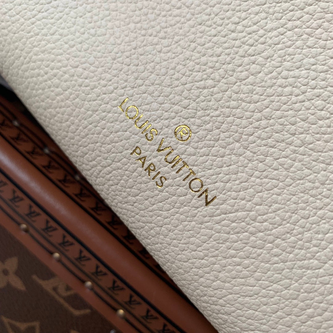 Louis Vuitton Side Trunk PM M23915 Beige leather - Default Title - View 7