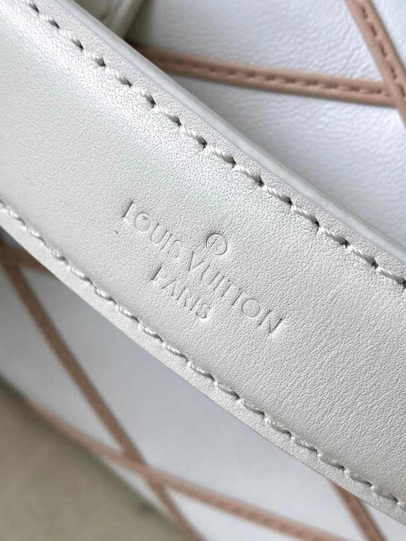Louis Vuitton Side Trunk PM M25216 Beige Lambskin - Default Title - View 7