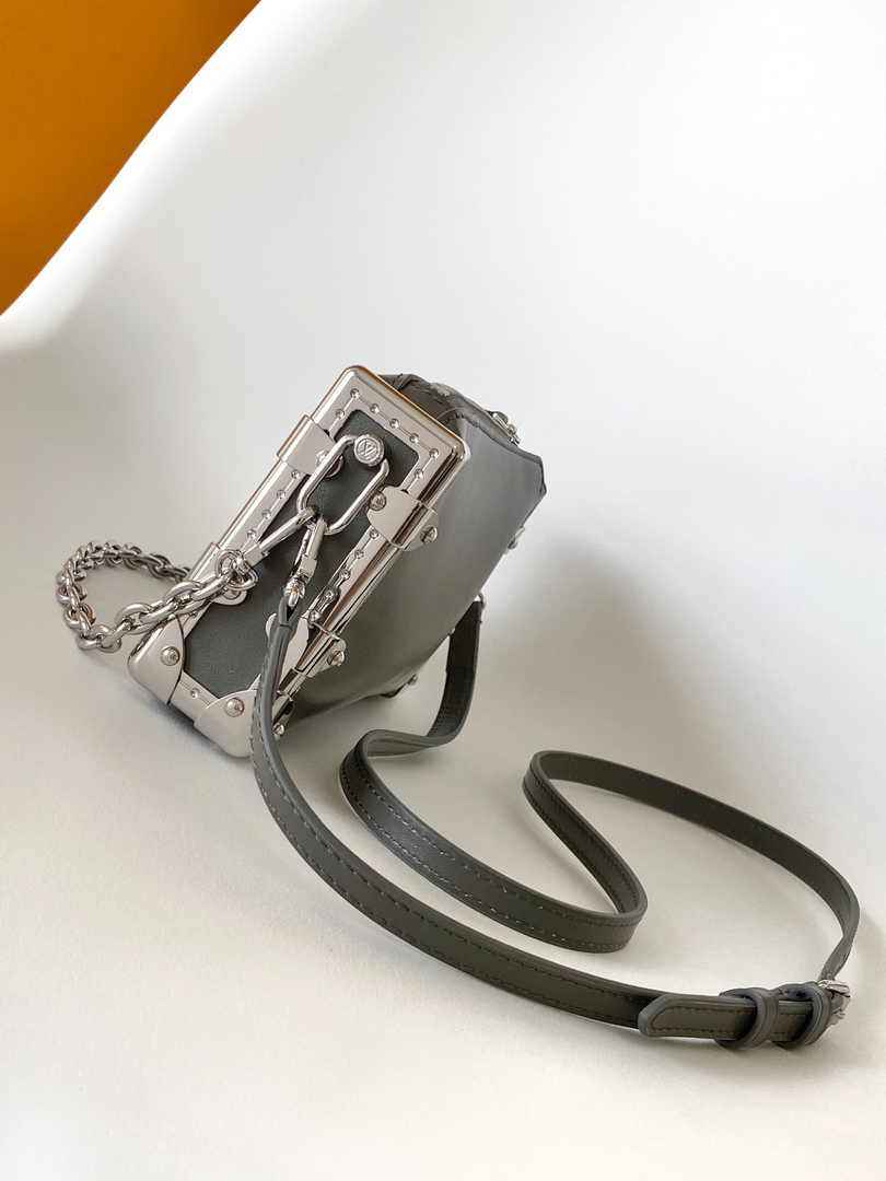 Louis Vuitton Slim Trunk M12596 Gray Calf leather - Default Title - View 3